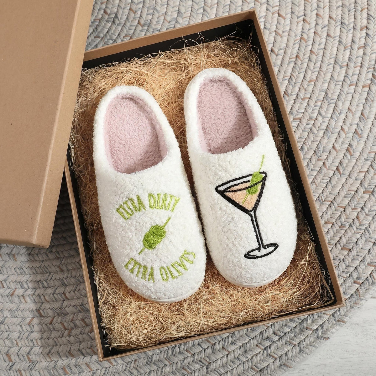 Women's Fluffy Faux Fur Slippers – Cozy Non-Slip House Shoes